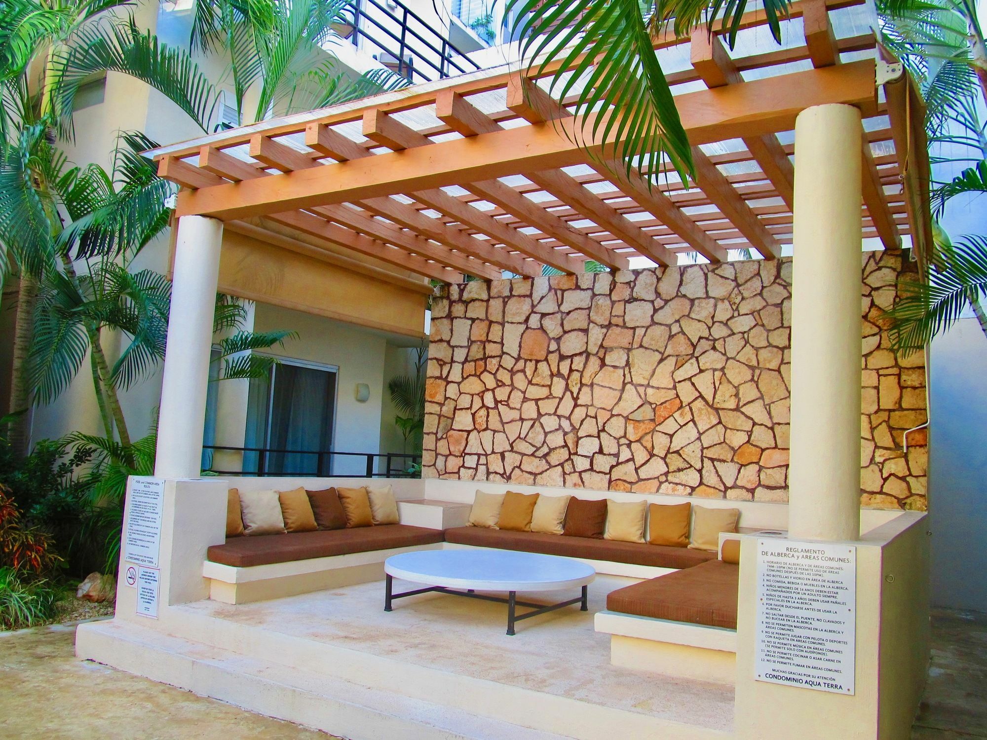 Aqua Terra - Quiet Condo For 4 Плайя-дель-Кармен Екстер'єр фото
